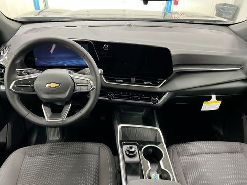 New 2026 Chevrolet Equinox LT FWD image 5