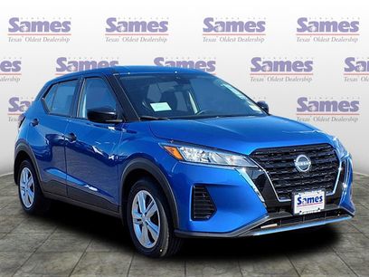 New 2025 Nissan Kicks S