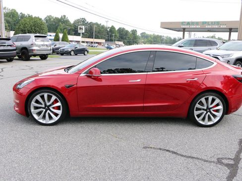 Used 2018 Tesla Model 3 Performance AWD/4WD image 2