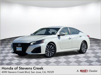 Used 2023 Nissan Altima 2.5 SV w/ SV Premium Package