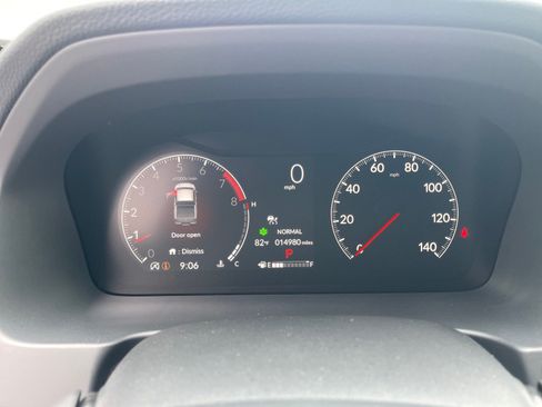Used 2025 Honda Ridgeline Black Edition image 4