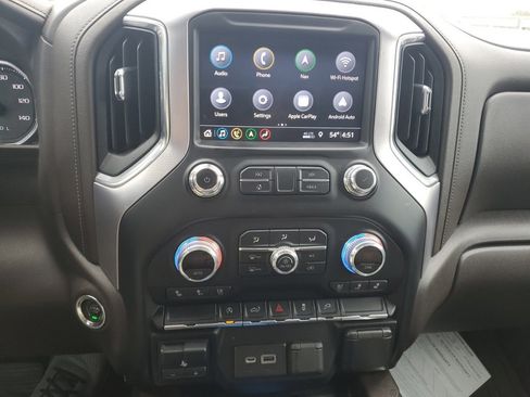 Used 2019 GMC Sierra 1500 SLT w/ SLT Convenience Package image 8