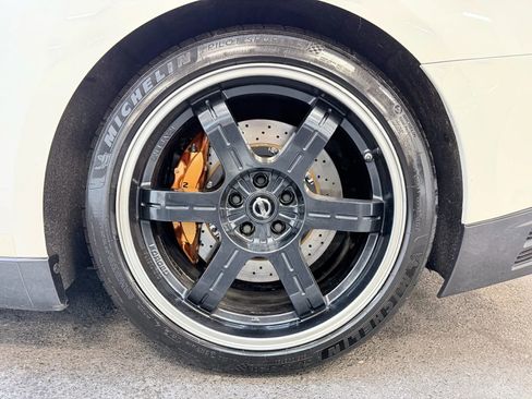 Used 2015 Nissan GT-R Premium image 9