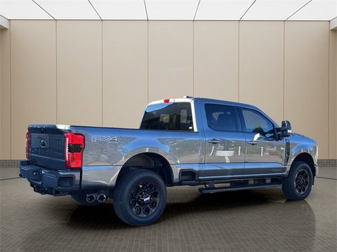Used 2025 Ford F250 XLT w/ Black Appearance Package image 5