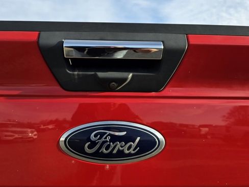 Used 2019 Ford F150 XLT w/ Equipment Group 302A Luxury image 9