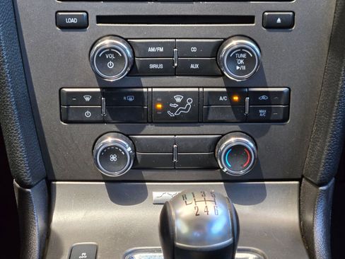 Used 2014 Ford Mustang Premium RWD image 16