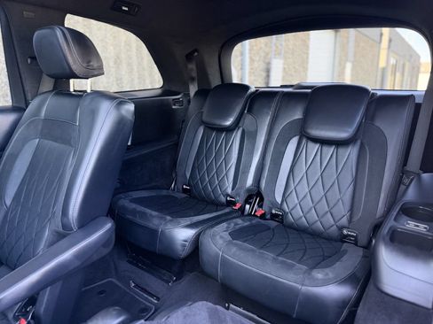 Used 2024 Mercedes-Benz GLS 63 AMG 4MATIC image 18