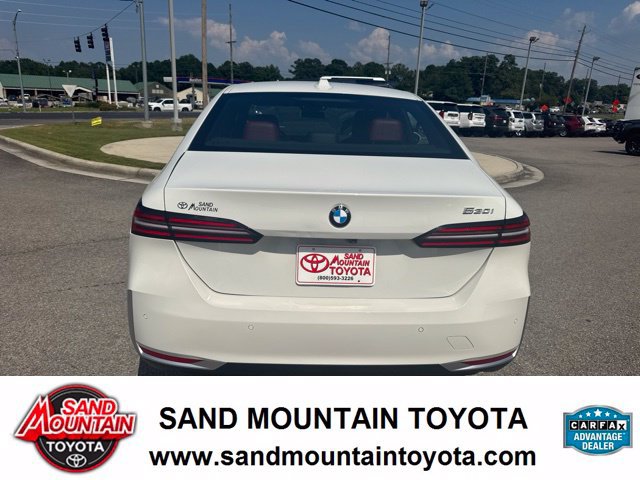 Used 2026 BMW 530i RWD image 4