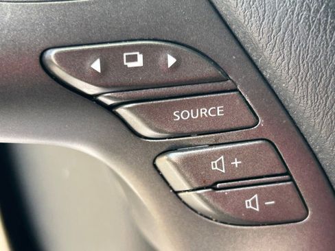 Used 2024 Nissan Murano SL FWD image 24