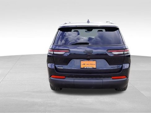 Certified 2024 Jeep Grand Cherokee L Limited w/ Black Appearance Package AWD/4WD image 6