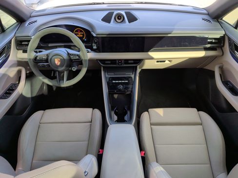 Used 2024 Porsche Macan 4 Electric AWD/4WD image 28
