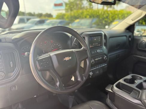 Used 2021 Chevrolet Silverado 1500 W/T w/ WT Value Package AWD/4WD image 17