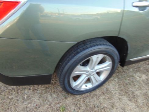 Used 2012 Toyota Highlander Limited w/ Tow Pkg image 21