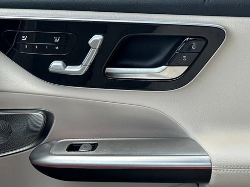 Certified 2026 Mercedes-Benz GLC 300 4MATIC image 37