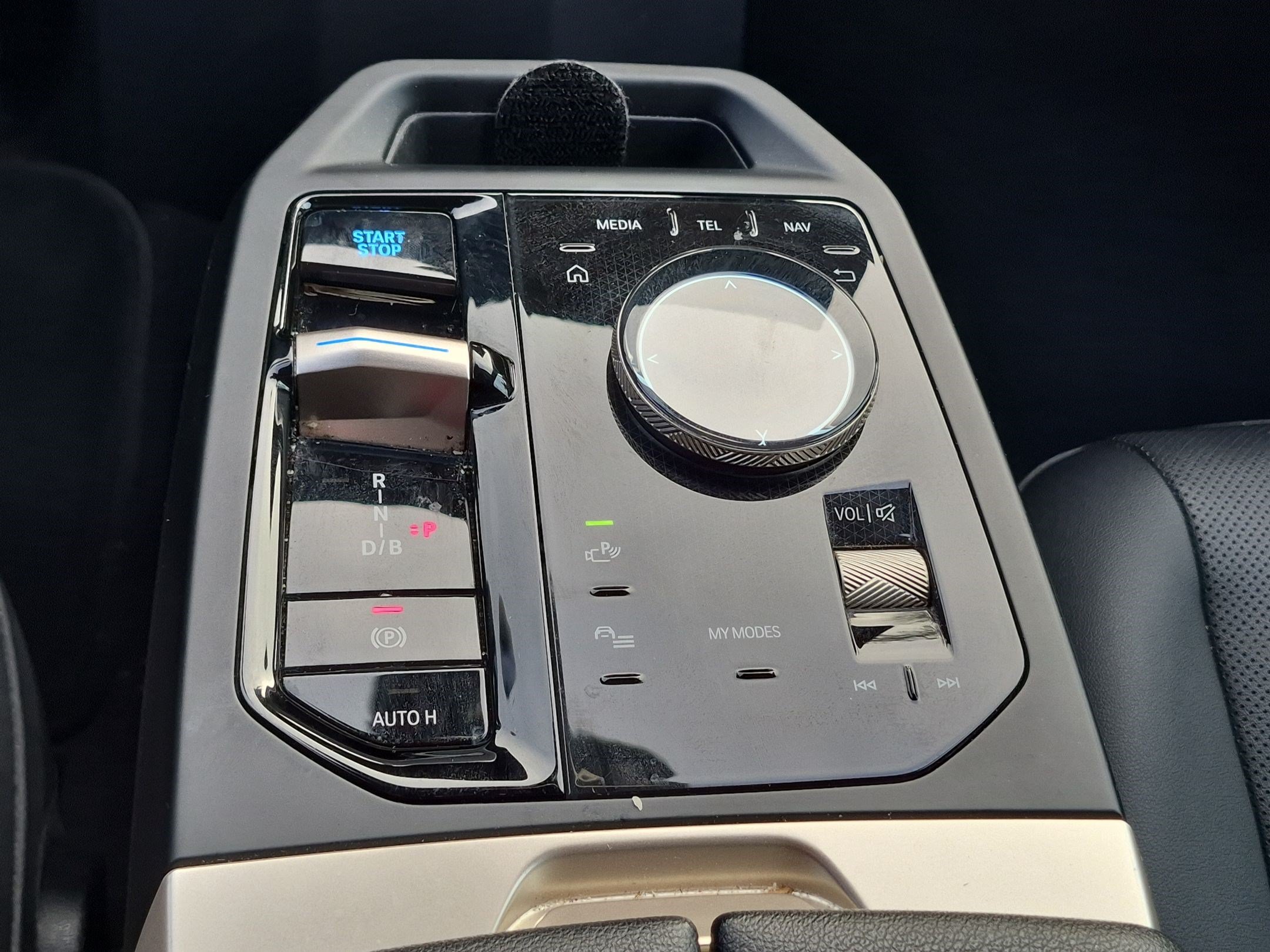 Certified 2024 BMW iX xDrive50 w/ Sport Package AWD/4WD image 26