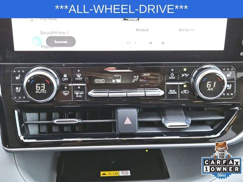 Used 2024 Toyota Highlander Platinum AWD/4WD image 19