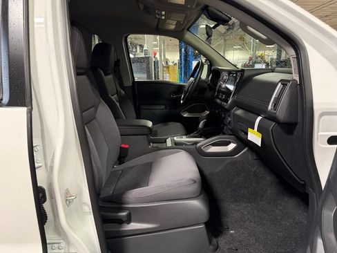 New 2026 Nissan Frontier SV w/ Tow Package AWD/4WD image 9