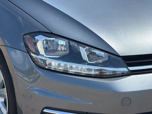 Used 2021 Volkswagen Golf 4-Door FWD image 28