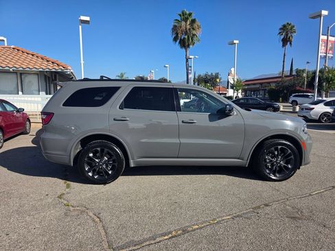 Used 2023 Dodge Durango GT w/ Blacktop Package AWD/4WD image 4