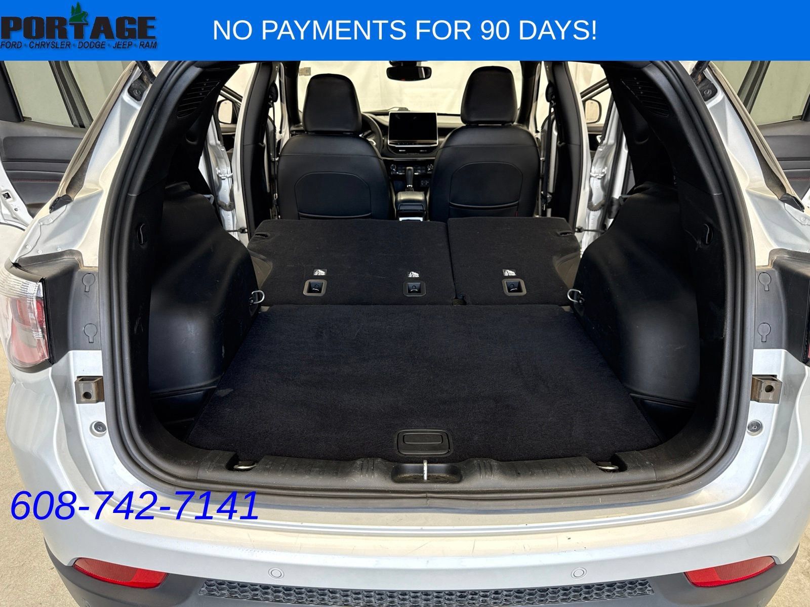 Used 2025 Jeep Compass Trailhawk AWD/4WD image 35