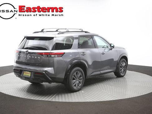 Used 2022 Nissan Pathfinder SV AWD/4WD image 37