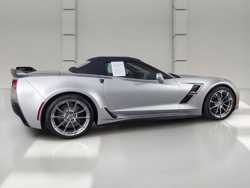 Used 2019 Chevrolet Corvette Grand Sport RWD image 5