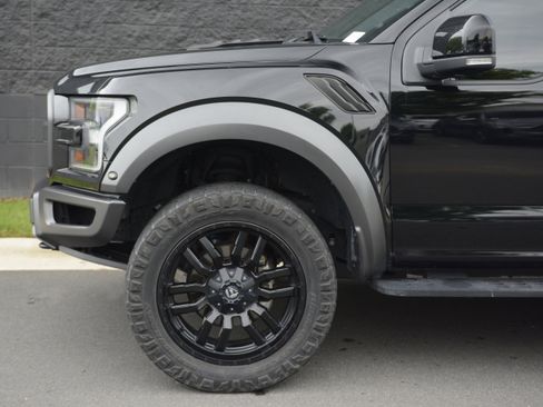 Used 2018 Ford F150 Raptor w/ Equipment Group 802A Luxury AWD/4WD image 39
