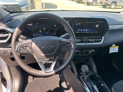 New 2026 Chevrolet TrailBlazer LT w/ Convenience Package AWD/4WD image 14