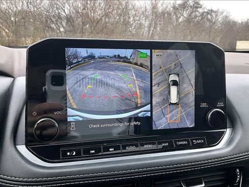 Used 2023 Nissan Rogue SL w/ SL Premium Package image 21