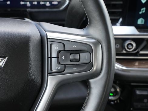 Used 2025 Chevrolet Silverado 1500 LT RWD image 8