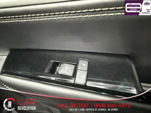 Used 2023 Jeep Wagoneer L Series II image 70