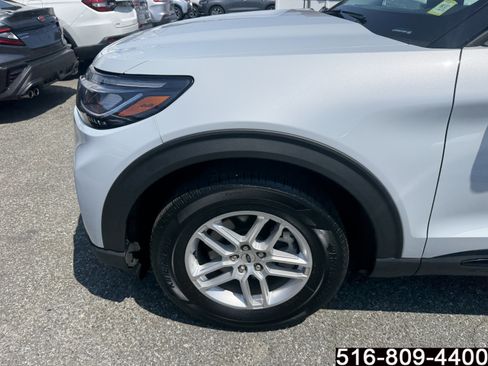 Used 2026 Ford Explorer Active AWD/4WD image 10