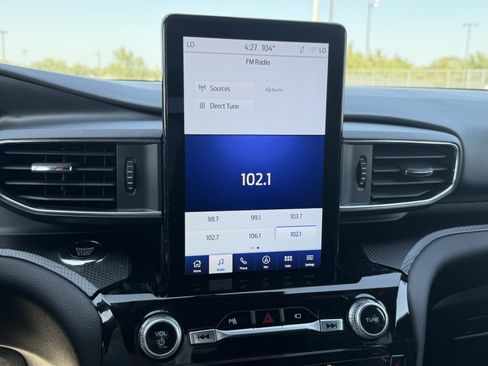 Used 2023 Ford Explorer ST w/ Equipment Group 401A AWD/4WD image 39