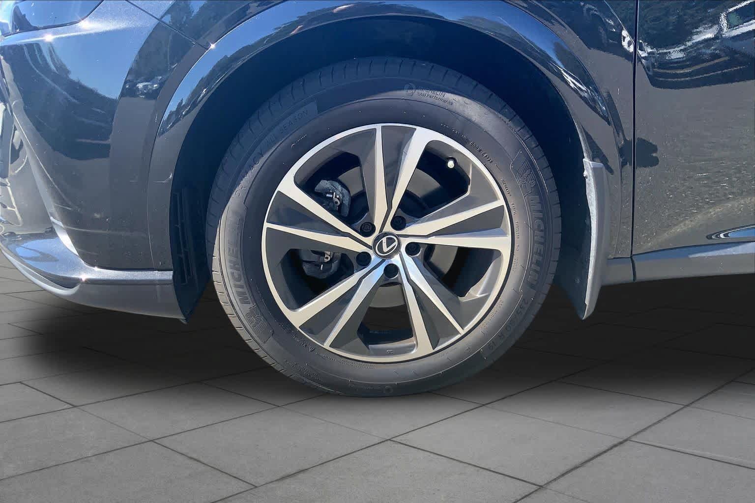 Used 2024 Lexus RX 350 Premium w/ Cold Area Package AWD/4WD image 11