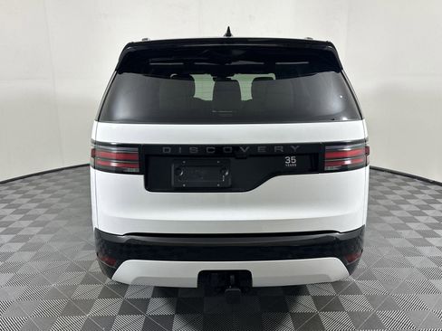 Used 2025 Land Rover Discovery Dynamic SE image 8