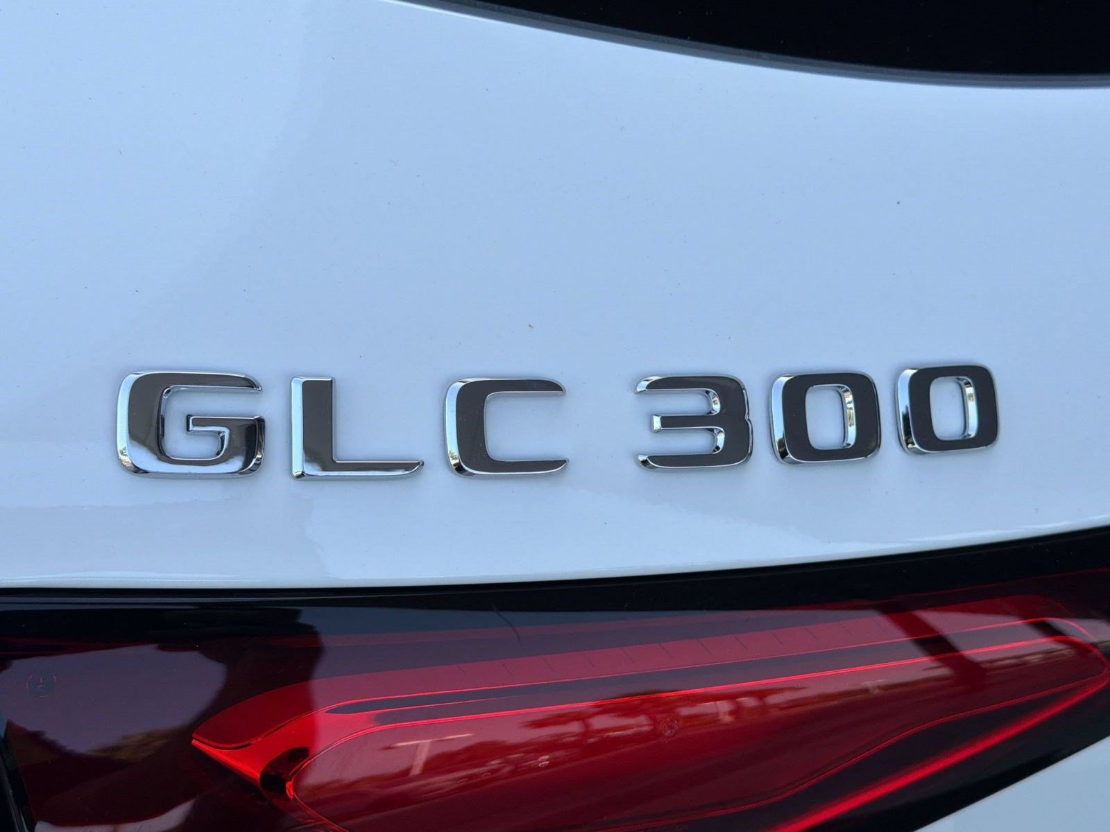 Used 2026 Mercedes-Benz GLC 300 image 33
