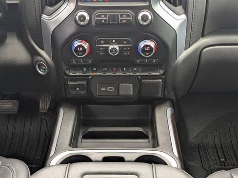 Used 2022 GMC Sierra 1500 SLT w/ SLT Premium Package image 24