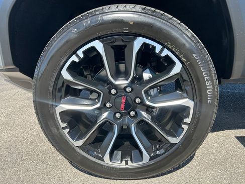 New 2026 GMC Canyon Denali image 51