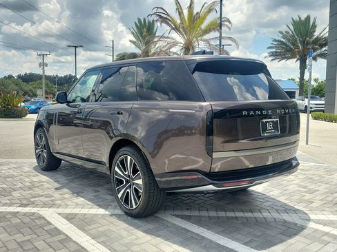 New 2026 Land Rover Range Rover SE AWD/4WD image 3