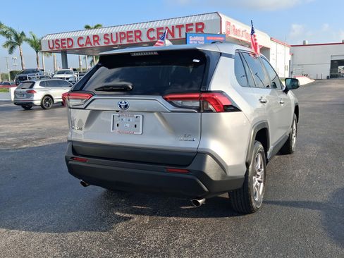 Used 2024 Toyota RAV4 LE AWD/4WD image 11