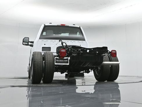 New 2026 Ford F350 XL w/ XL Chrome Package RWD image 37
