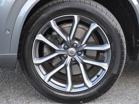 Used 2017 Volvo XC90 T6 Momentum w/ Vision Package AWD/4WD image 38