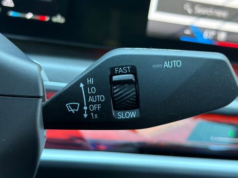 Certified 2023 BMW 740i image 34