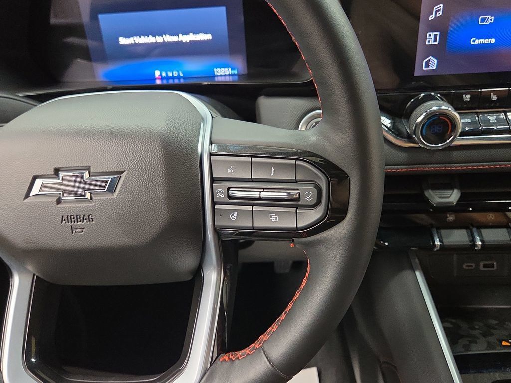 Used 2023 Chevrolet Colorado Z71 w/ Z71 Convenience Package 2 AWD/4WD image 18