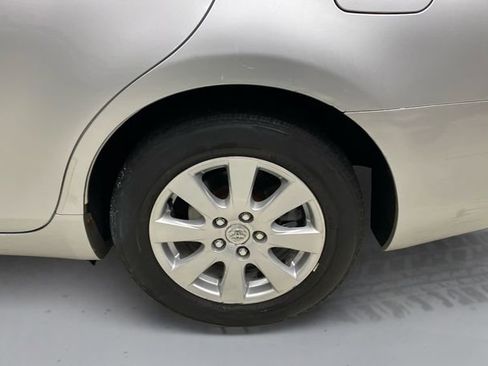 Used 2007 Toyota Camry XLE FWD image 18