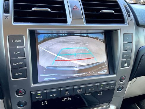 Used 2020 Lexus GX 460 Premium image 27