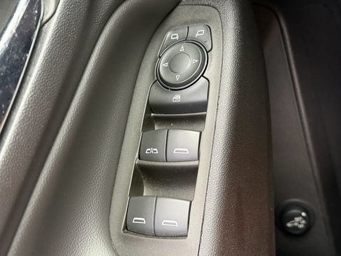 Used 2023 Chevrolet Equinox LT FWD image 35