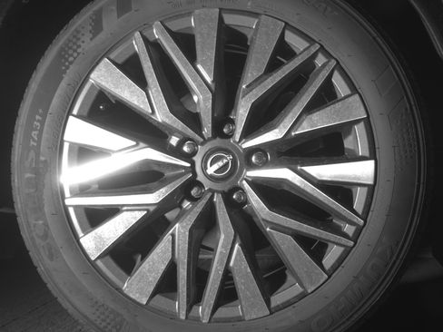 Used 2025 Nissan Altima 2.5 SV FWD image 15