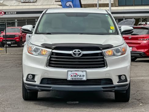 Used 2015 Toyota Highlander Plus AWD/4WD image 9