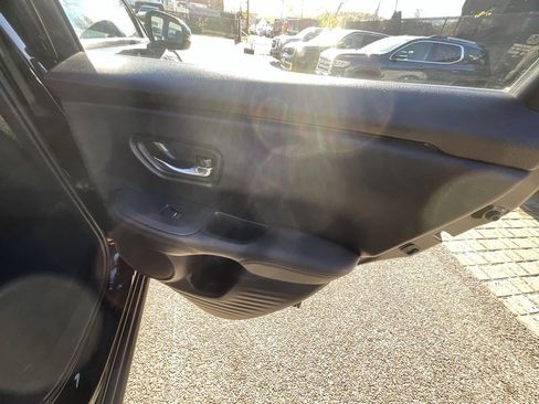 Used 2024 Honda HR-V LX image 31